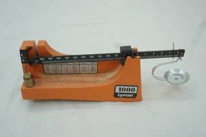 lot 538 image: Lyman Pro 1000 Reloading Scale