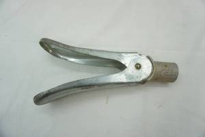 lot 552 image: Duckbill Attachment for Push Pole
