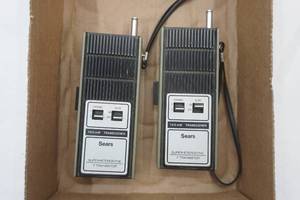 lot 557 image: (2ct) Sears Transistor Radios