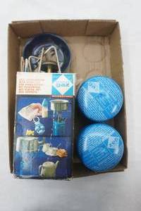 lot 560 image: Vintage Gaz Bleuet S 200. Single-Burner Butane Gas Camping Stove
