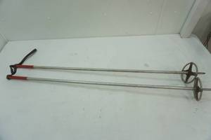 lot 598 image: Vintage Ski Poles