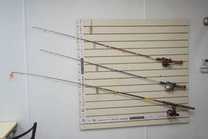 lot 602 image: (3ct) Fishing Poles & Reels