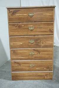 lot 609 image: 5 Drawer Wooden Dresser