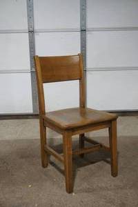 lot 644 image: Vintage Students Chair