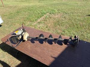 lot 21 image: JIFFY ICE AUGER