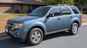 lot 1 image: 2012 Ford Escape 4WD SUV