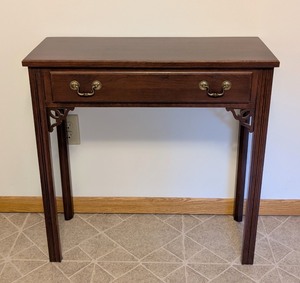lot 61 image: LL - Vintage Chippendale Style Wooden Console Table with Drawer
