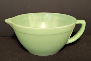 lot 95 image: LL  - Vintage Fire King Jadeite Batter Bowl with Handle