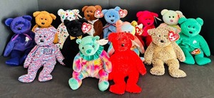 lot 51H image: FLR - Collection of 14 TY Beanie Baby Bears Assorted Designs