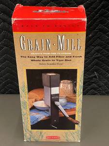lot 7 image: Back to Basics Manual Grain Mill Adjustable Flour Grinder