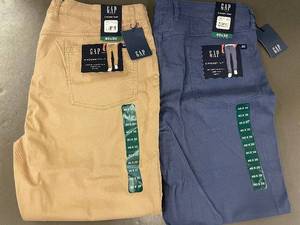 lot 9 image: Pair of GAP 5 Pocket Pants Size 40x30 Khaki and Blue