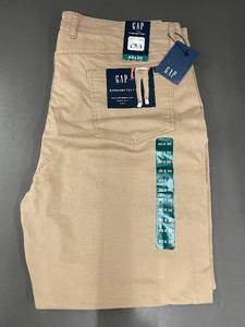 lot 28 image: Gap 5 Pocket Slim Fit Twill Pants Size 40x30 Tan