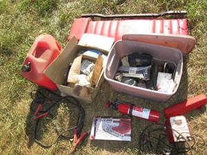 lot 50 image: Padded mechanics creeper, jumper ca...