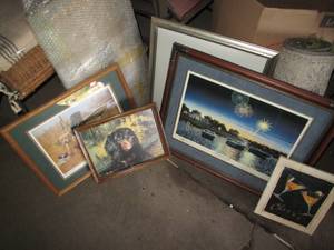 lot 69 image: Assortment of beautiful scenery pic...