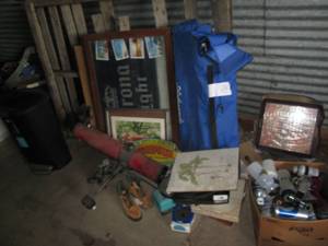 lot 72 image: Huge home decor and accessories lot...