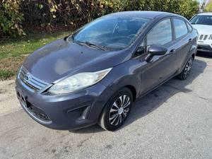 lot 5 image: 2012 Ford Fiesta SE