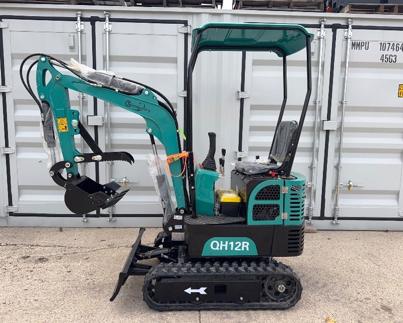 lot 1389 image: 2025 CFG Mini Excavator (QH12R)