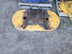 lot 23 image: Walker Mower 48 deck.