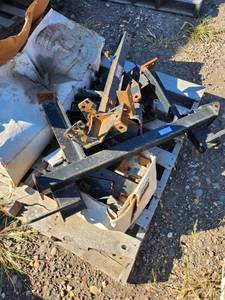 lot 25 image: Western Snow Plow Mount parts and Wiring Harness Lot