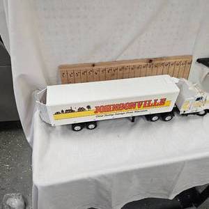 lot 3 image: Johnsonville Tractor Trailer