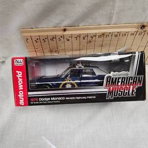 lot 15 image: 118 Highway Patrol 1975 Dodge Monaco