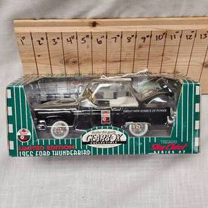 lot 19 image: Gear Box Sky Chief 56 Ford T-Bird Pedal Car