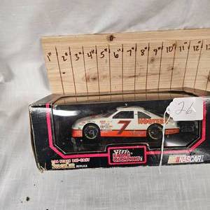 lot 26 image: 124 Hooters Nascar