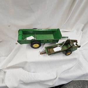 lot 90 image: Vintage John Deere Spreaders(2)
