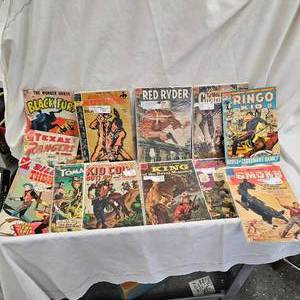 lot 155 image: 12 Vintage Western Comic Books, 50s&60s