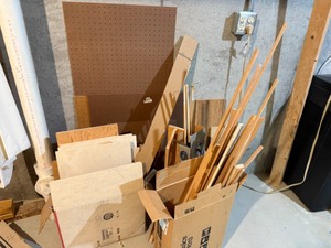 lot 112 image: Variety of Wood--Look at All the Pictures--