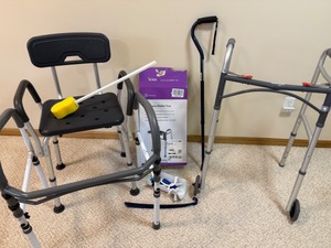 lot 90 image: Health CareMedical Assistance Devises