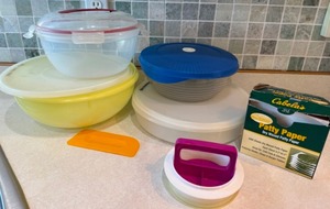 lot 52 image: Tupperware & Other Food Storage
