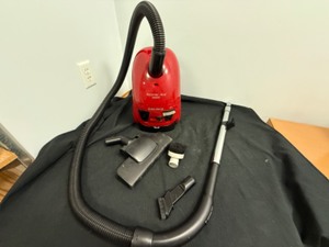 lot 77 image: EuroPro Atomic Ant Vacuum