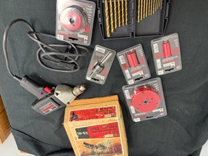 lot 104 image: Craftsmen 38 Electric Drill & Accessories