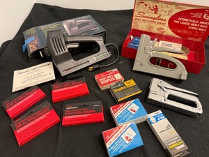 lot 120 image: Craftsmen Electric Stapler & Swingline Staple & Accessories