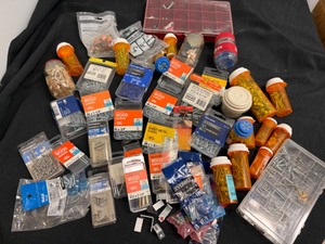 lot 122 image: Lot of Misc. Screws