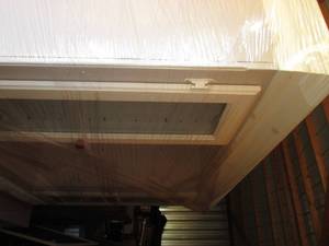 lot 87 image: Quality built solid wood Hutch meas...