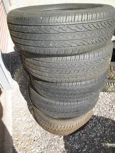 lot 90 image: 5 17 tires with good tread...