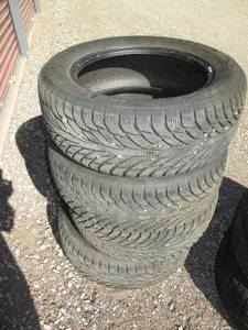 lot 91 image: Set of 4 21555R16 tires with good...