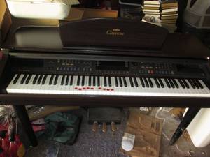 lot 94 image: Yamaha Clavinova electric keyboard...