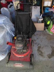 lot 101 image: Yard Machines 22 yard vacuum with ...