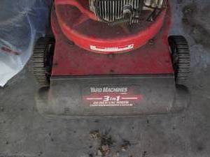 Yard Machines 22" yard vacuum with ...