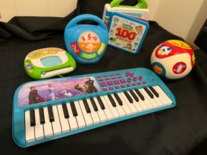 lot 131A image: Collection of Electronic Kids Toys