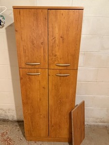 lot 124 image: Storage Cabinet with Doors and Shelves