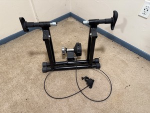 lot 26A image: Indoor Bike Trainer Stand