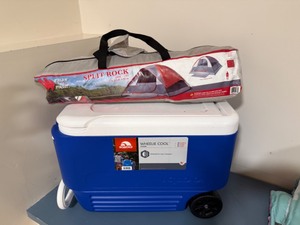 lot 136 image: Field & Forest Split Rock Dome Tent & Wheelie Ice Chest