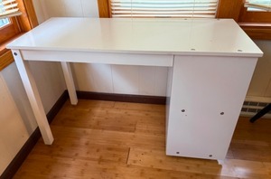 lot 108 image: White Desk With Shelves on the End on Wheels