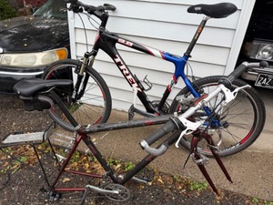 Trek 9.8 Bike & Trek Frame 8700