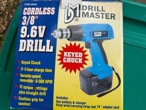 lot 43 image: Drill Master Cordless  38  9.6V Drill