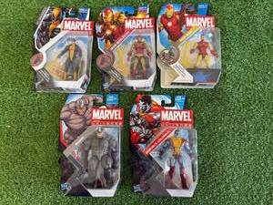 lot 31 image: Marvel Universe Figures